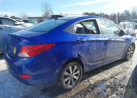 2013 Hyundai Accent Gls z USA, uszkodzony, nr VIN KMHCU4AE8DU424944